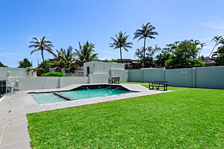 Le Roc 4 Complex Pool